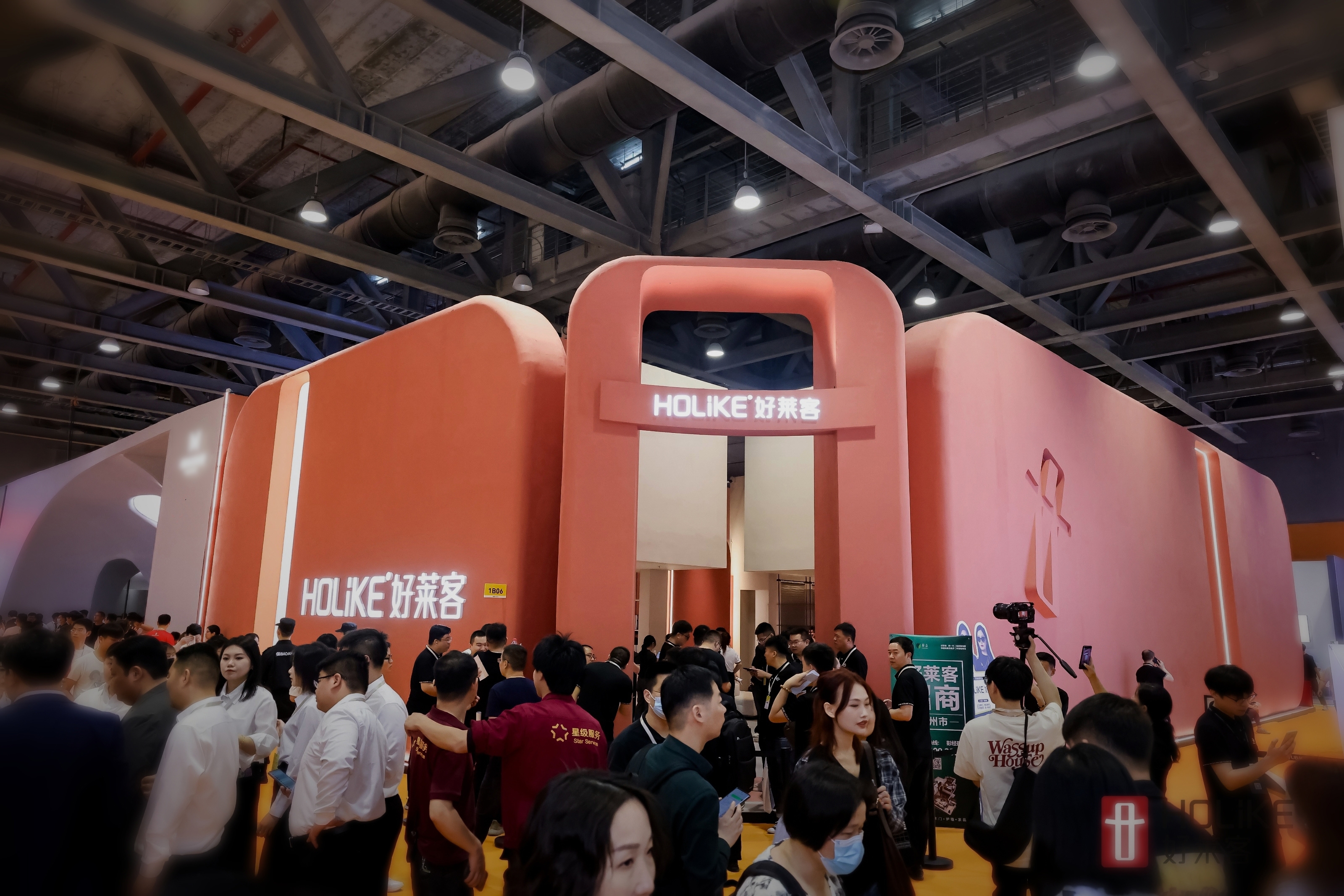 圆满收官 | 好莱客焕新亮相2024广州定制家居展，引领品质家居生活新风向